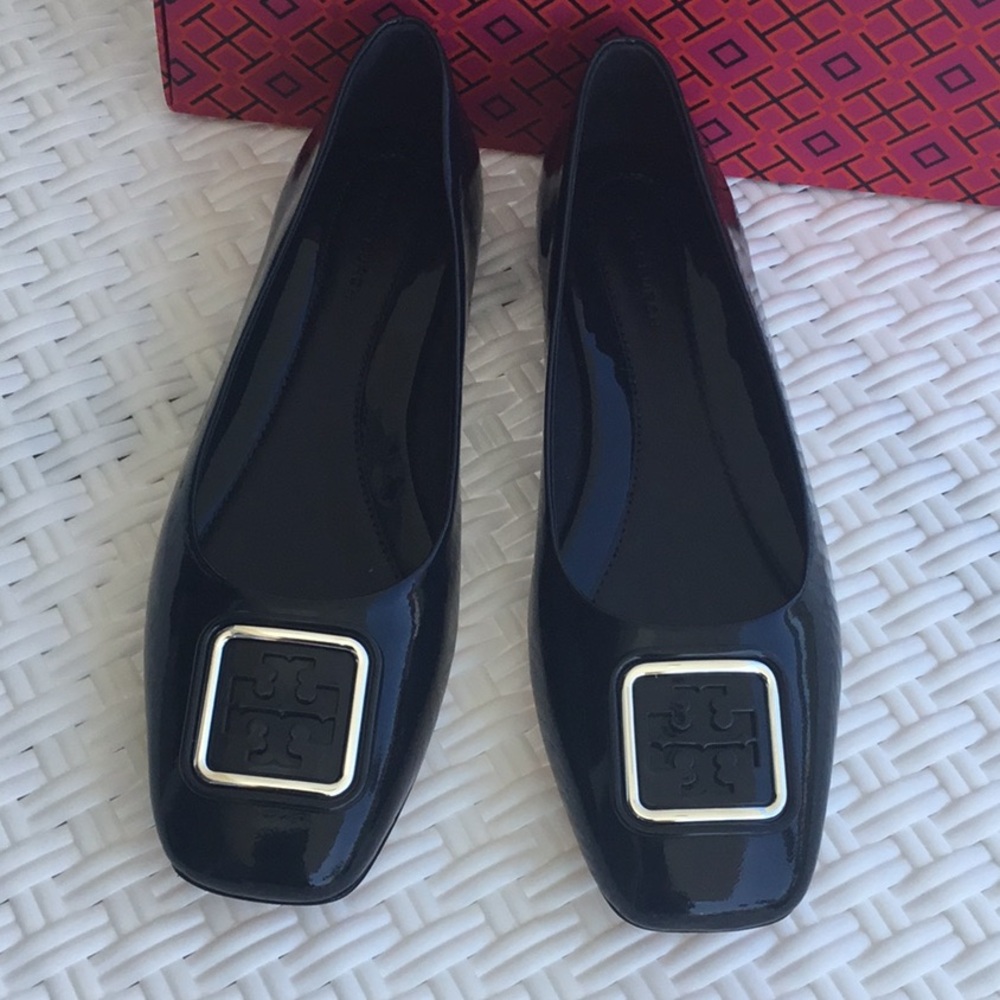 NWT Tory Burch Georgia navy ballet flat